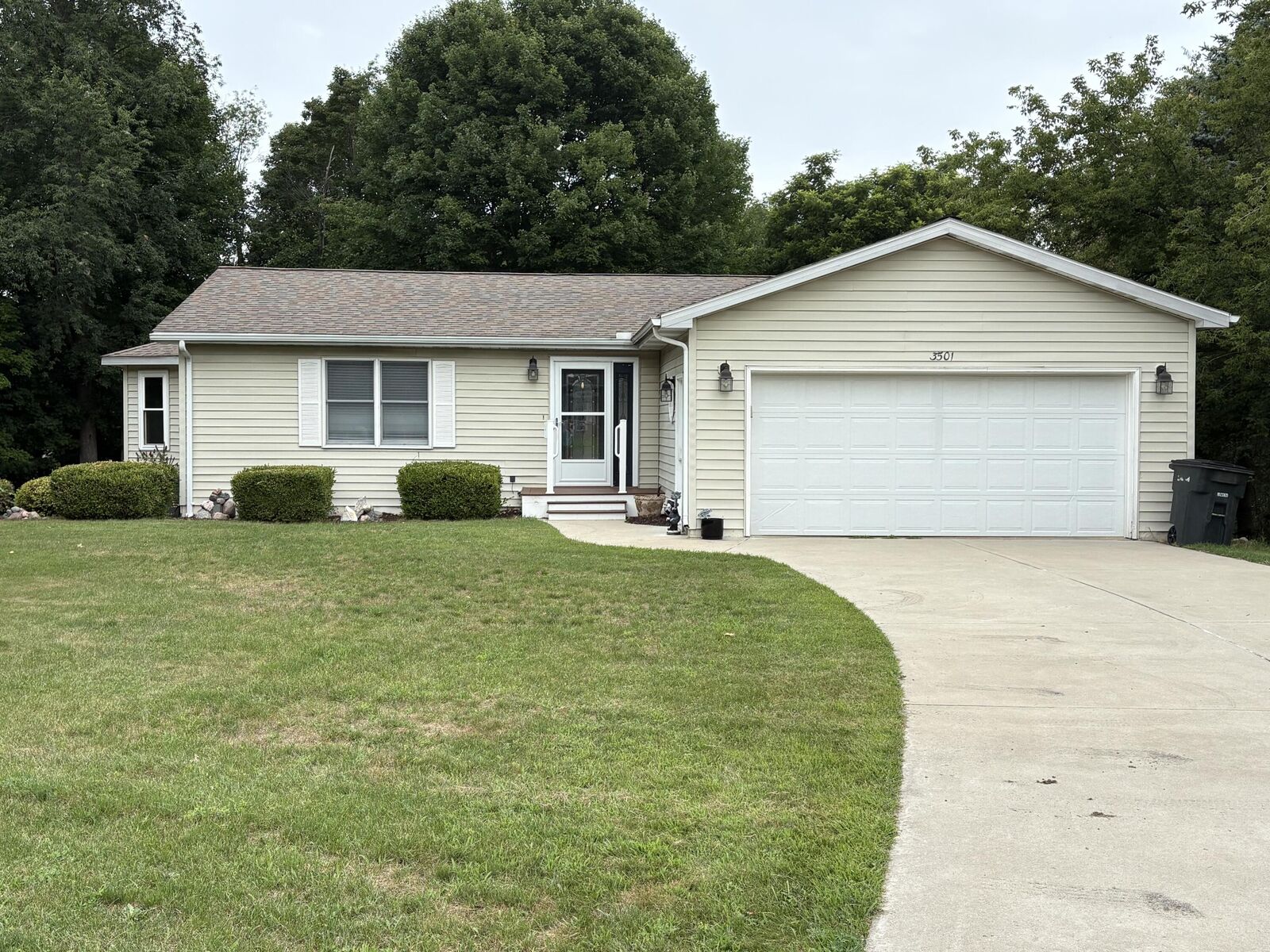Property Photo: 3501 W Circle Drive MI 49420