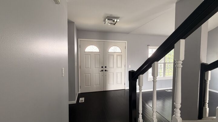 Property Photo: 646 White Court IL 60031
