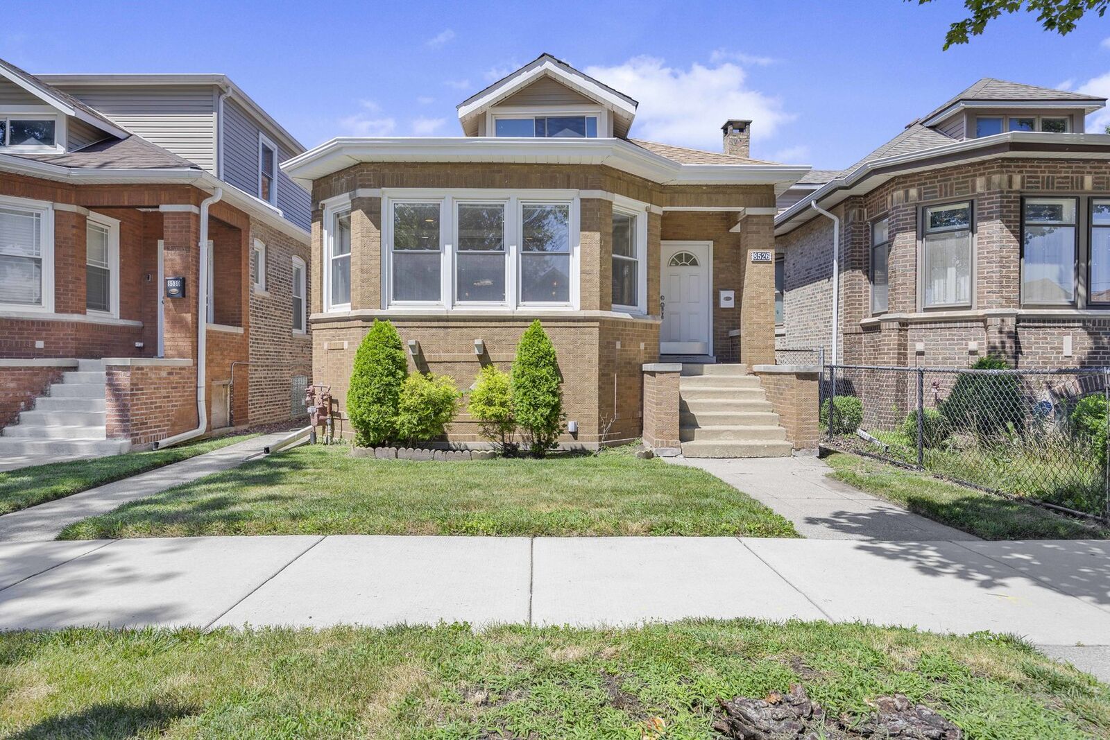 Property Photo: 8526 S Euclid Avenue IL 60617