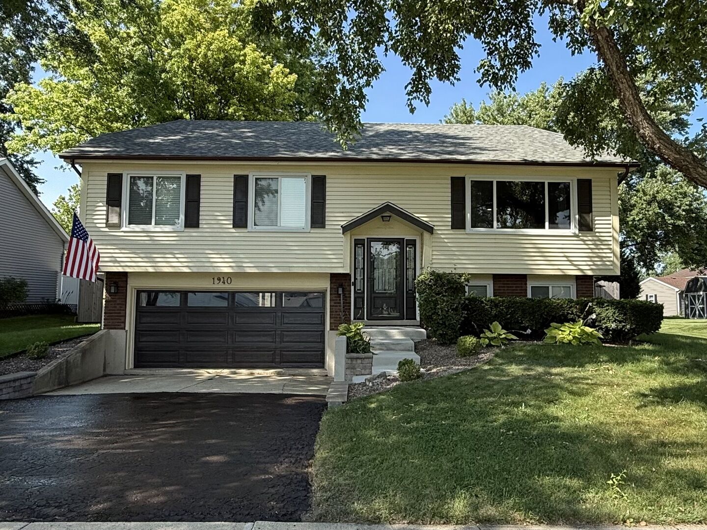 Property Photo: 1940 Division Street IL 60174