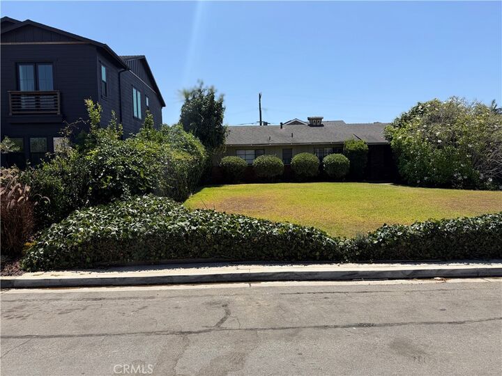 Property Photo: 426 El Modena Avenue CA 92663