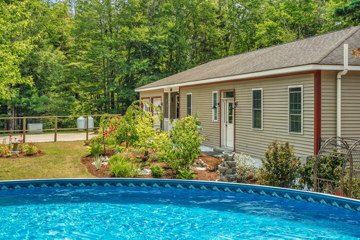 Property Photo:  42 Stoney Ridge Way  ME 04605 