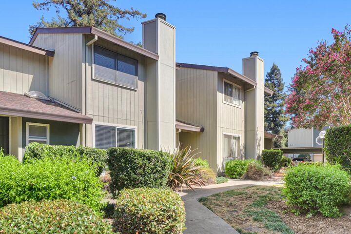 Property Photo:  115 Balcaro Way 91  CA 95834 