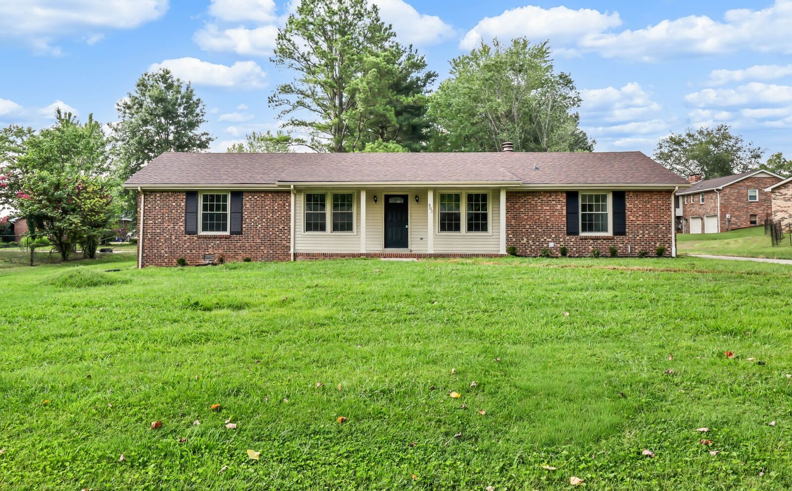 Property Photo:  803 Laurel Dr  TN 37043 
