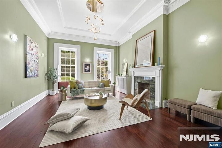 Property Photo:  274 Barrow Street  NJ 07302 