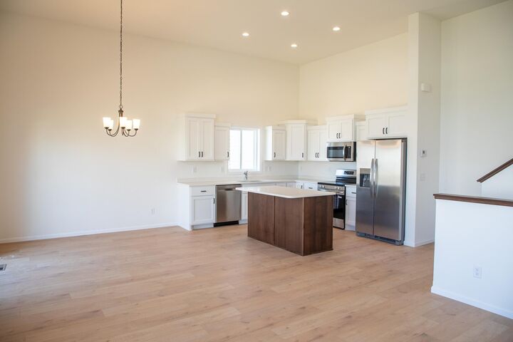 Property Photo:  6317 83 Avenue  ND 58047 