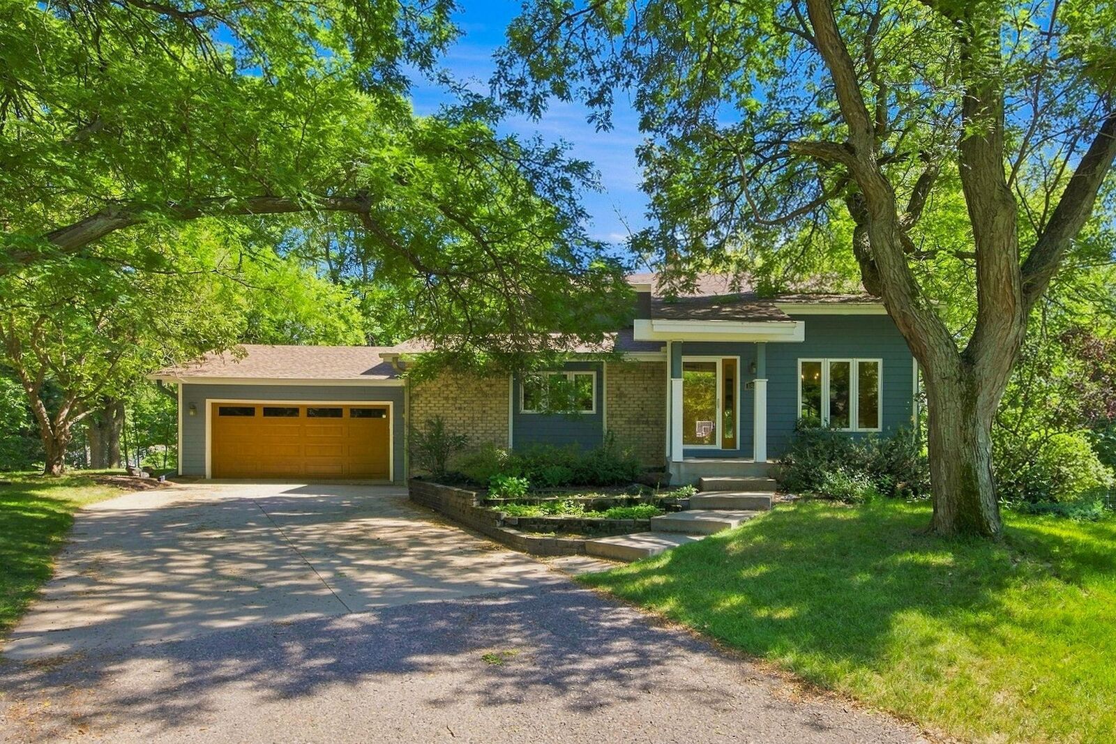 Property Photo: 1849 Stinson Boulevard MN 55112