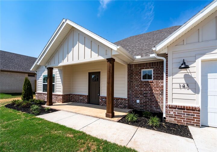 Property Photo: 143 N Panther Avenue AR 72730