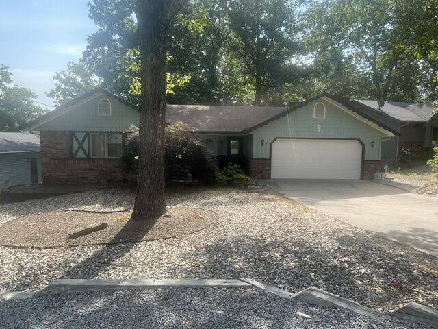 Property Photo:  6 Wilton Lane  AR 72715 
