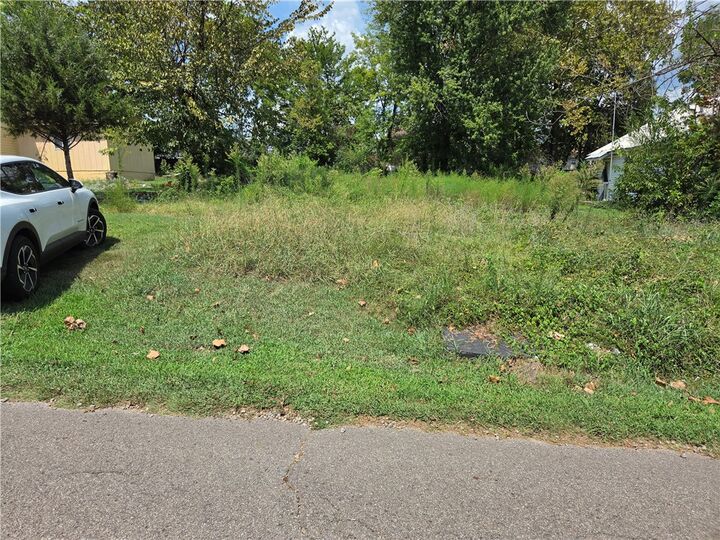 Property Photo:  1222 W Sevier Street  AR 72830 