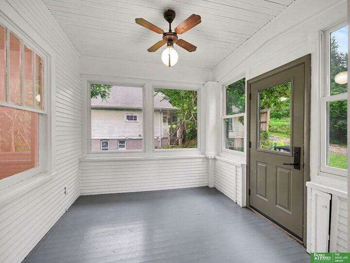 Property Photo:  3220 S 3 Street  NE 68108 
