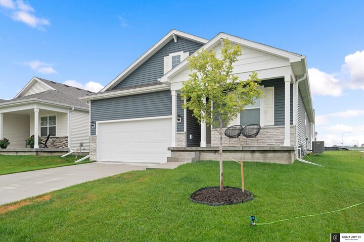 Property Photo:  12650 S 205th Street  NE 68028 
