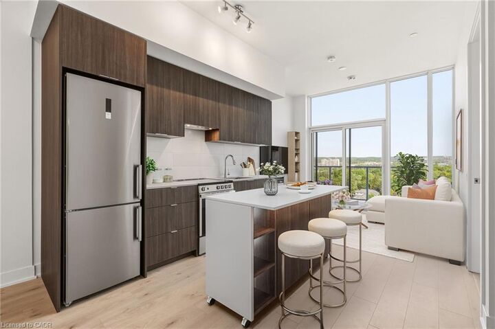 Property Photo:  2088 James Street 1312  ON L7R 0H2 
