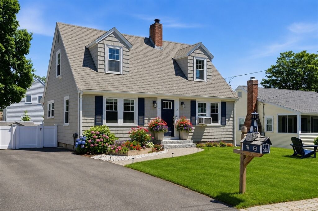 Property Photo: 16 Damon Rd MA 02066