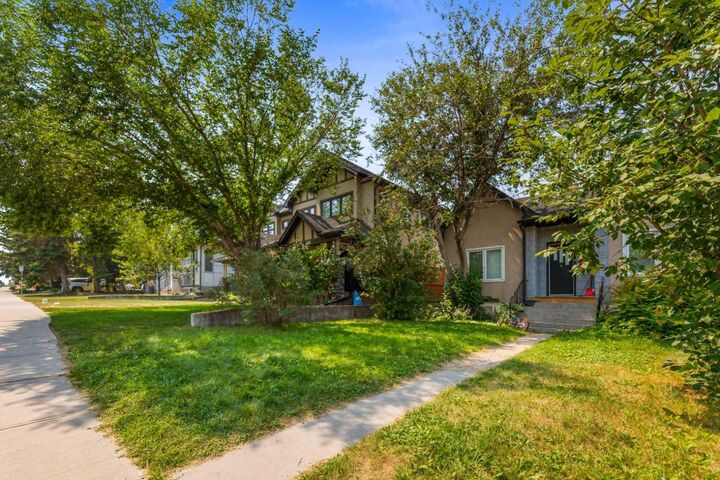 Property Photo: 1407 28 Street SW AB T3C 1L8