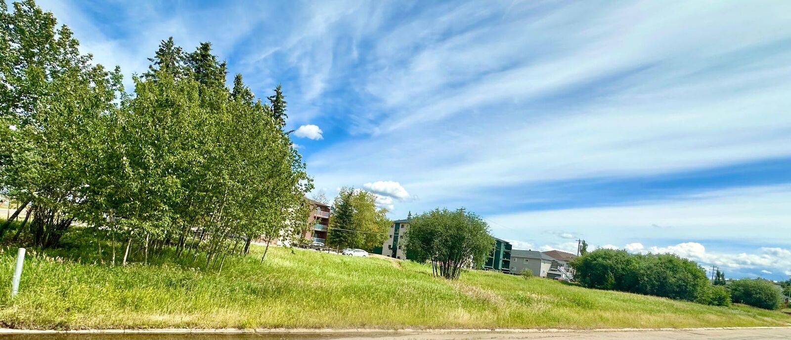 Property Photo:  9825 99 Avenue  AB T0A 2C0 