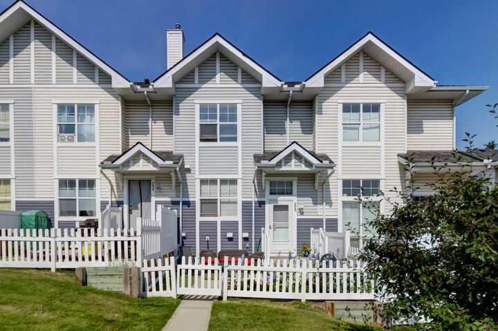 3240 New Brighton Gardens SE — photo 1