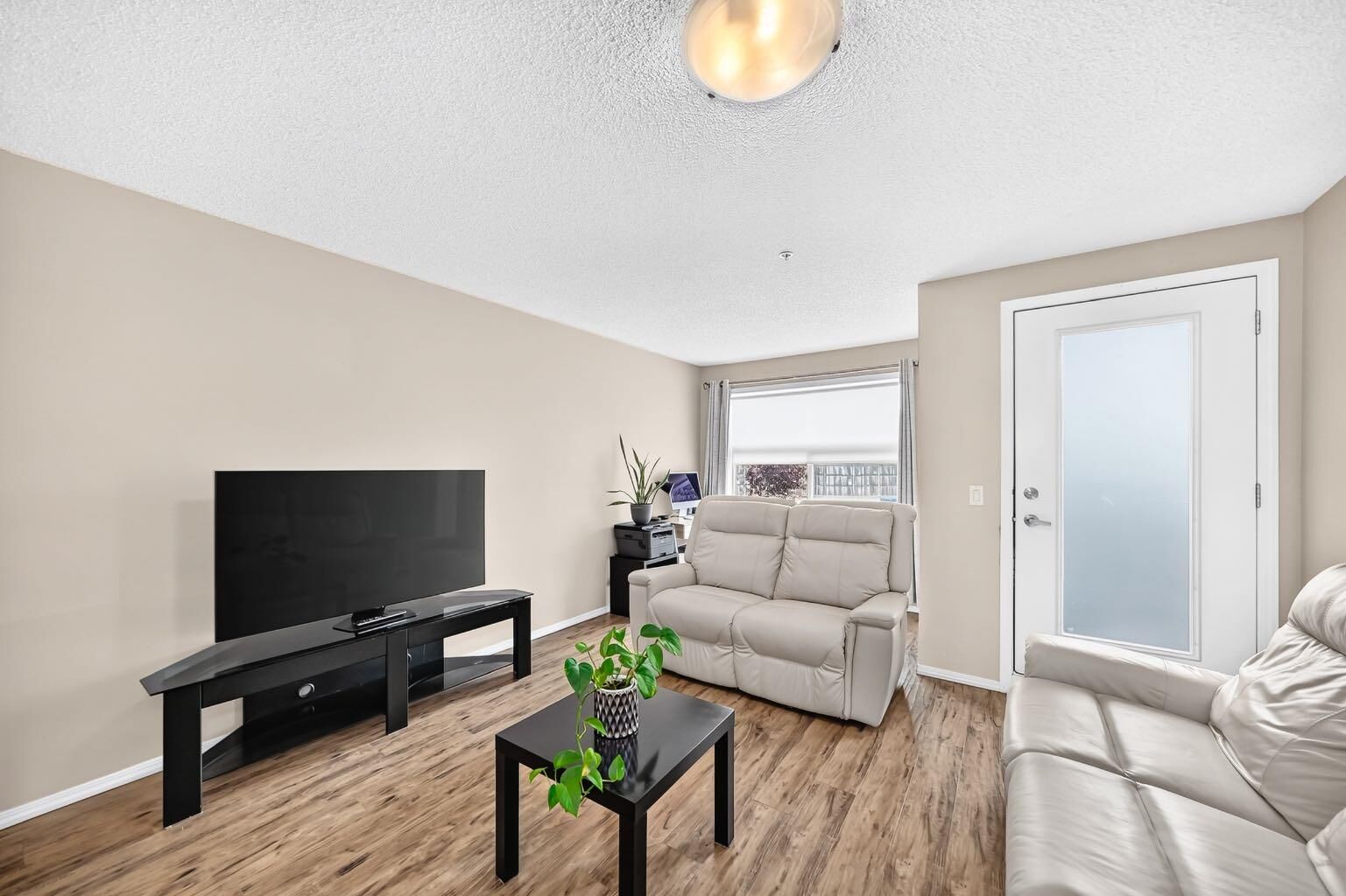 Property Photo:  700 Willowbrook Road NW 2133  AB T4B 0L5 