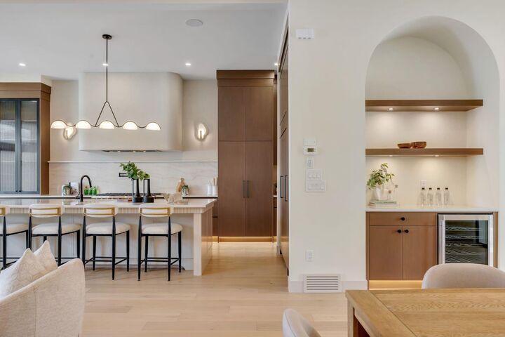 Property Photo: 4110 18 Street SW AB T2T 4V7