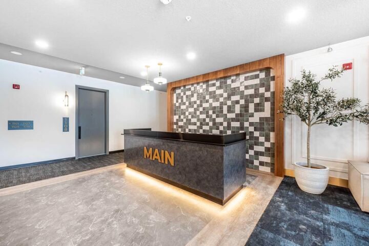 Property Photo: 4270 Norford Avenue 1111 AB T3B 6P8
