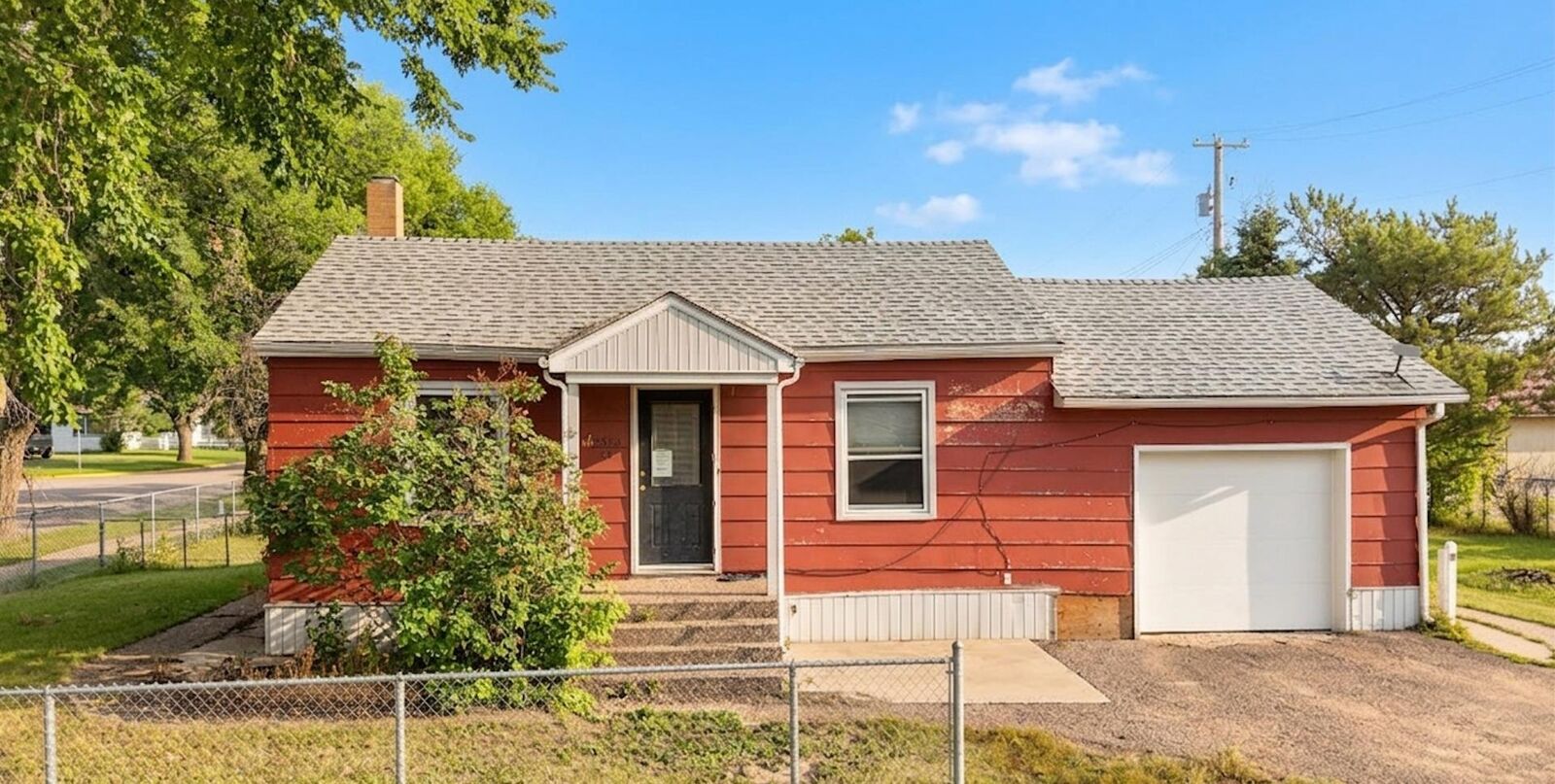 Property Photo: 4653 55th Avenue AB T0G 1E0