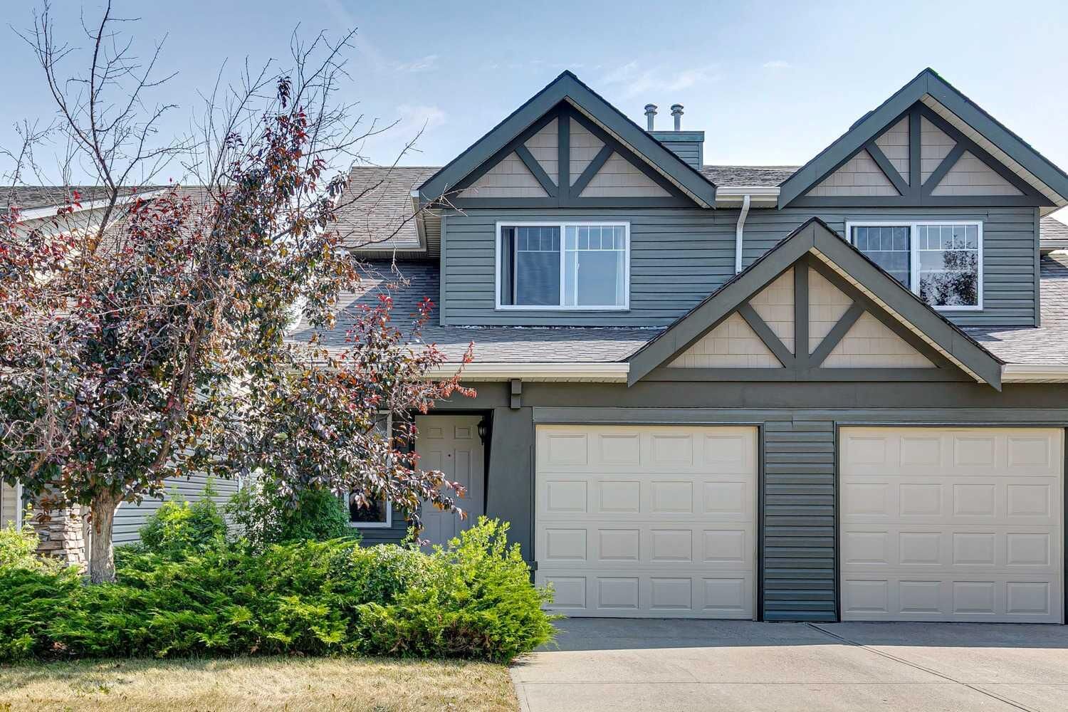 Property Photo: 148 Everstone Drive SW AB T2Y 0E1