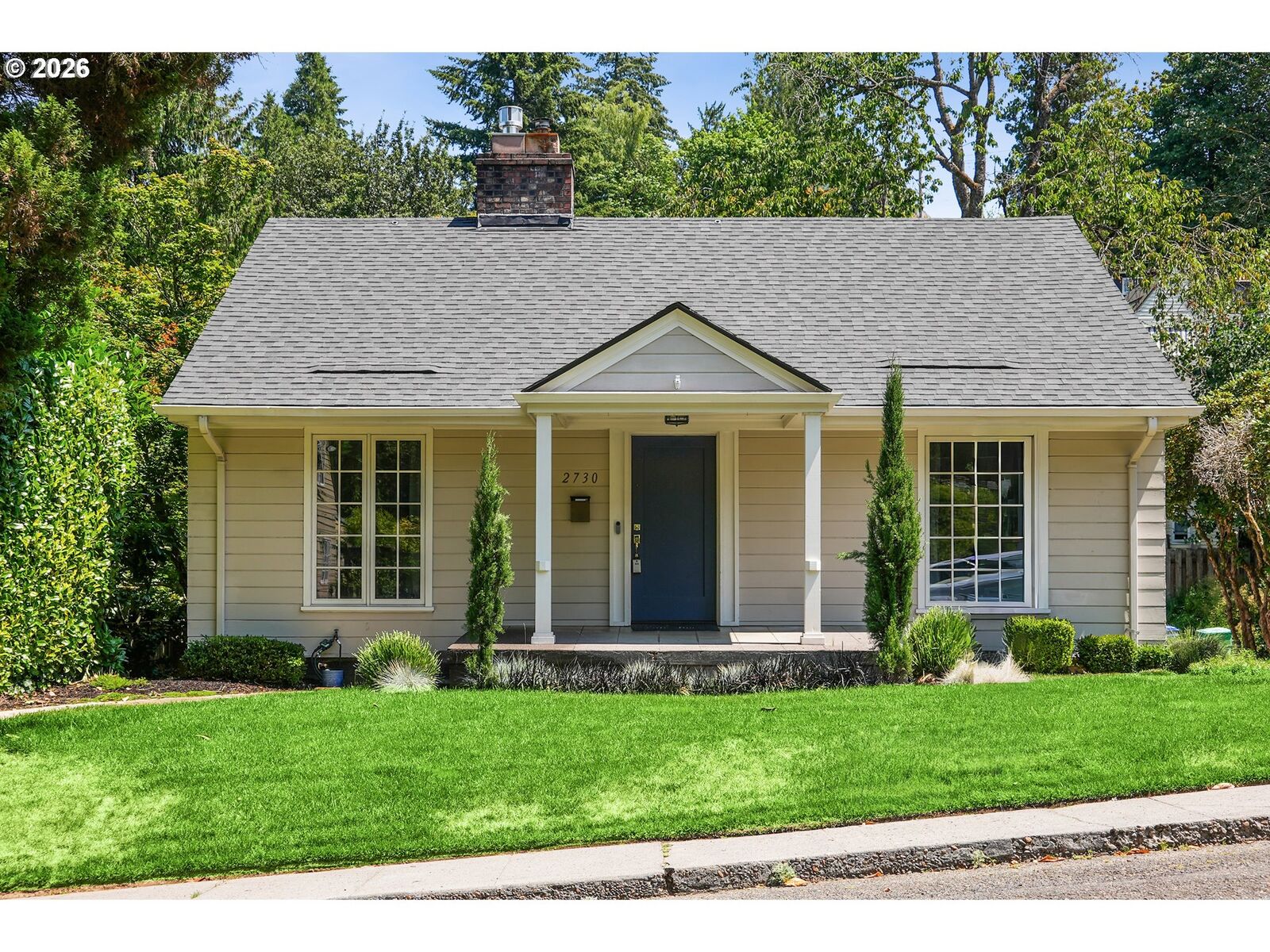 Property Photo:  2730 SW Old Orchard Rd  OR 97201 