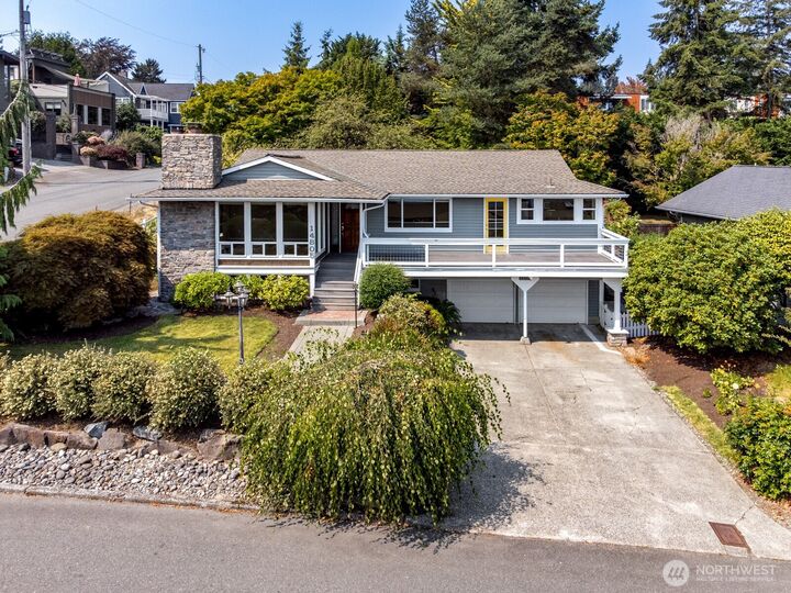 Property Photo:  14805  37th Avenue NE  WA 98155 