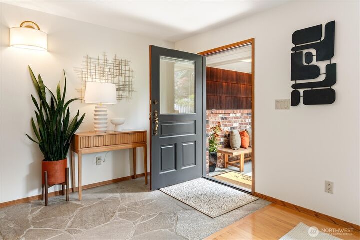 Property Photo: 14053 2nd Avenue NW WA 98177