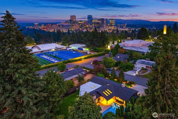 Property Photo:  9520 NE 16th Street  WA 98004 