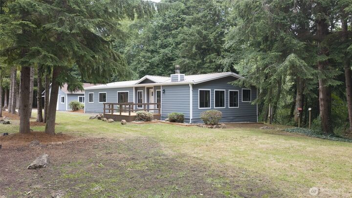 Property Photo:  112  Schrader Lane  WA 98520 