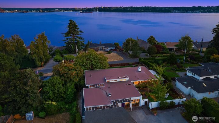 Property Photo:  618  Le-Lou-Wa Place NE  WA 98422 