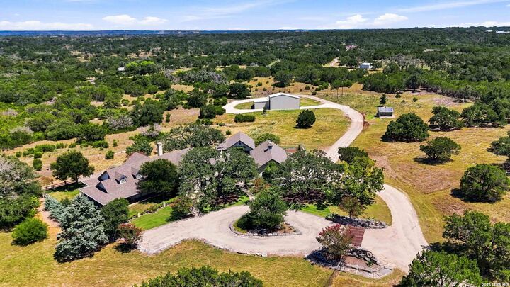 Property Photo: 160 Live Oak Ln TX 78028