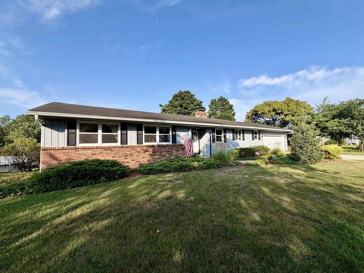 Property Photo: 921 Park Ridge Road WI 53546