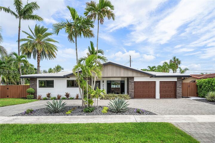 Property Photo:  2153 Imperial Point Dr  FL 33308 