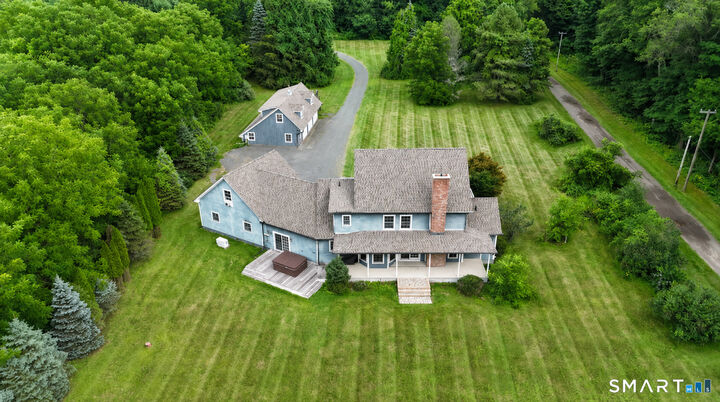 Property Photo:  904 South Grand Street  CT 06026 
