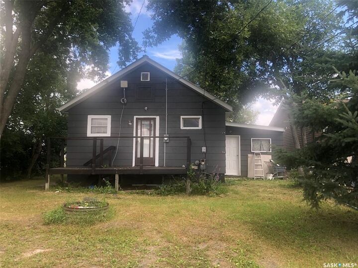 Property Photo: 219 3rd Avenue E SK S0A 0L0