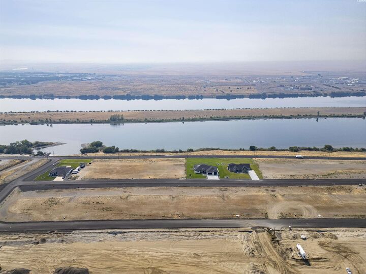 Property Photo:  263 Panoramic Drive 16  WA 99301 