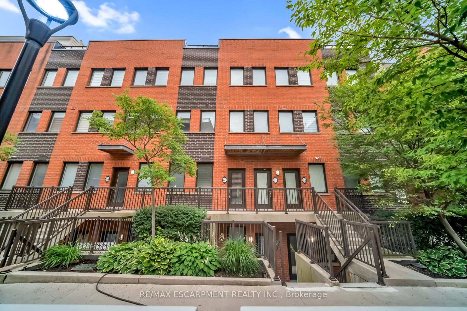 Photo de la propriété:  60 Winston Park Boulevard 60  ON M3K 1C2 
