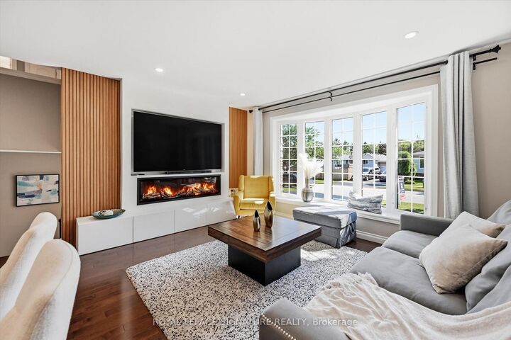 Property Photo: 1333 Woodvale Place ON L7M 1R2