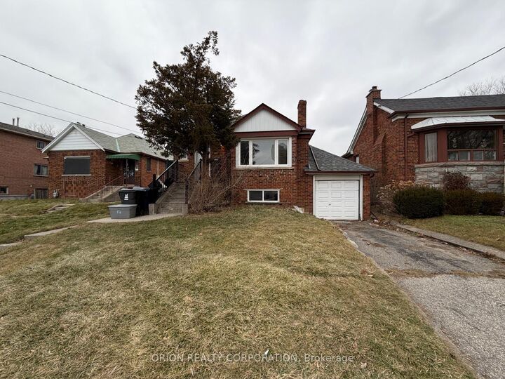 Property Photo: 266 Viewmount Avenue ON M6B 1V2