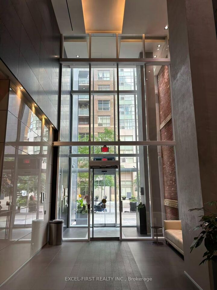 Property Photo: 15 Grenville Street 1011 ON M4Y 1A1