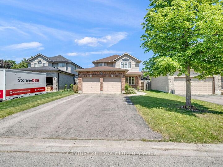 Property Photo: 1686 Jubilee Drive ON N6G 5K5