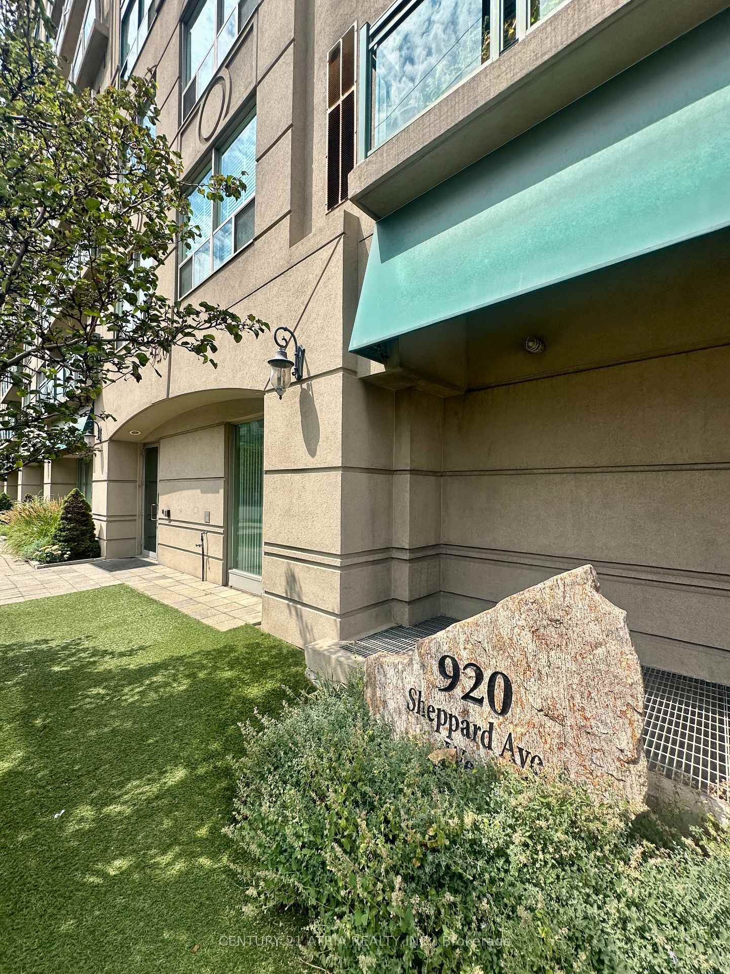Property Photo: 920 Sheppard Avenue W 302 ON M3H 0A2