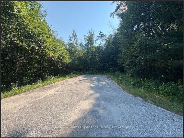Photo de la propriété:  Pts1,2,3,4,5,6&Amp751r35480 Rue Karola N/A  ON L0L 2J0 