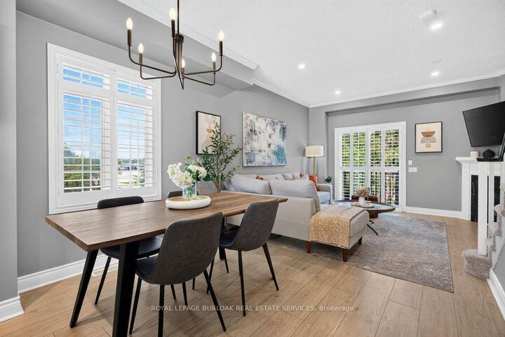 Photo de la propriété: 5080 Fairview Street 40 ON L7L 7G1