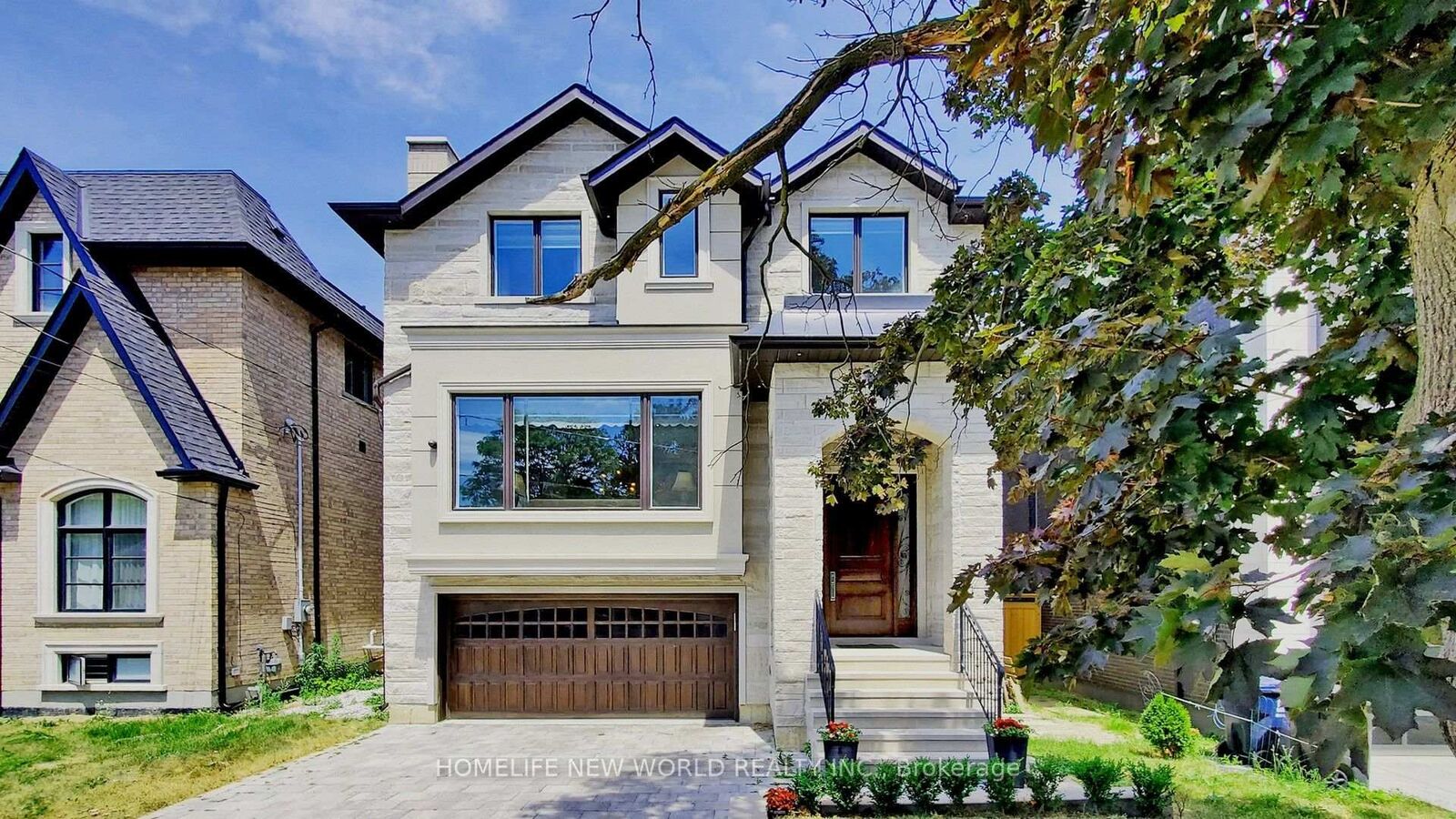 Property Photo: 302 Johnston Avenue N ON M2N 1H7