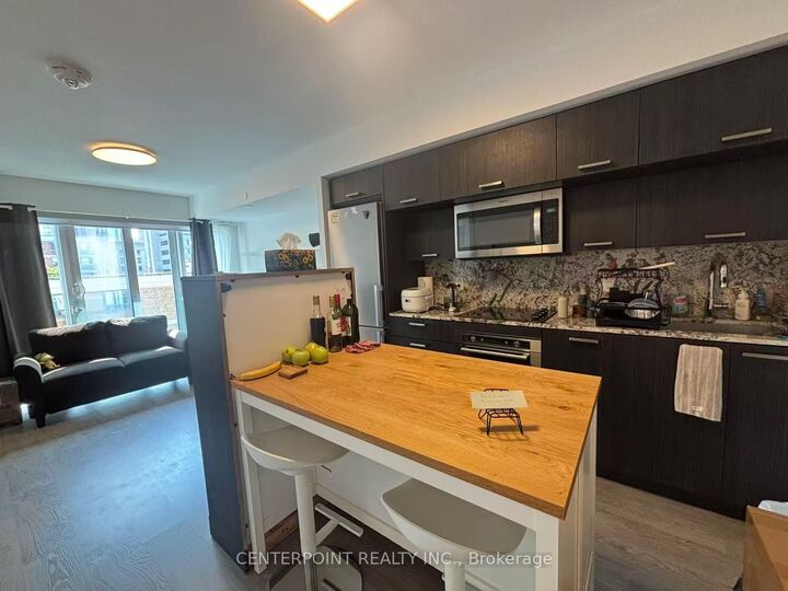 Property Photo: 50 McCaul Street 707 ON M5T 1V9