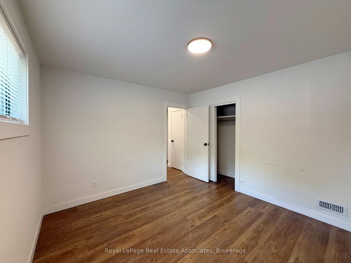 Property Photo:  171 Huron Street 2  ON N1E 5L9 