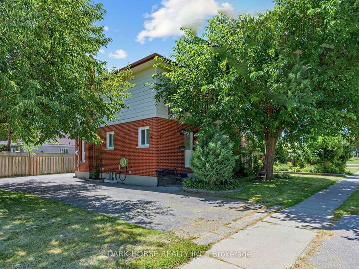 Property Photo: 347 Annapolis Avenue ON L1J 2Y3